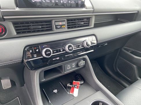 Used 2025 Honda Pilot Elite image 37