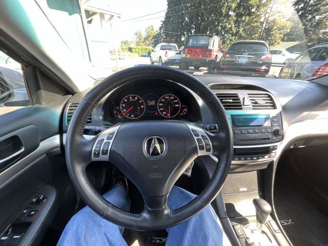 Used 2005 Acura TSX FWD image 9