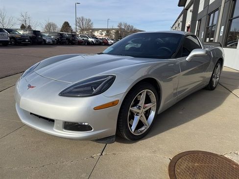 Used 2012 Chevrolet Corvette Coupe w/ 3LT Preferred Equipment Group image 3