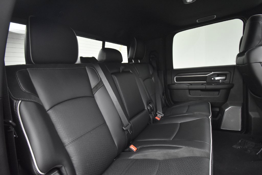 New 2026 RAM 3500 Laramie AWD/4WD image 23