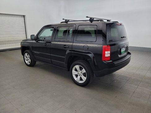 Used 2017 Jeep Patriot Latitude FWD image 3