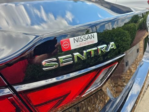 Used 2024 Nissan Sentra SV w/ SV Premium Package FWD image 8