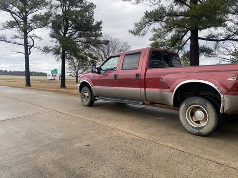Used 2002 Ford F350 Lariat image 9