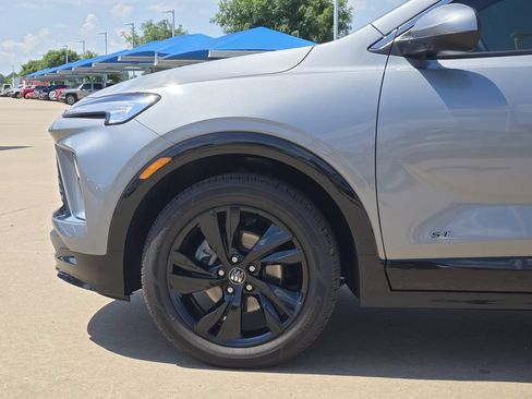Used 2025 Buick Encore GX Sport Touring FWD image 28