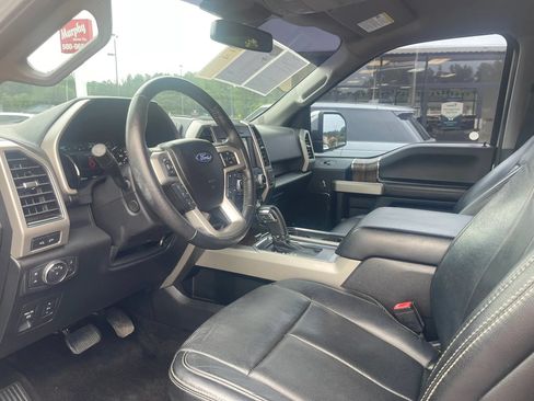 Used 2018 Ford F150 Lariat w/ Equipment Group 502A Luxury AWD/4WD image 29