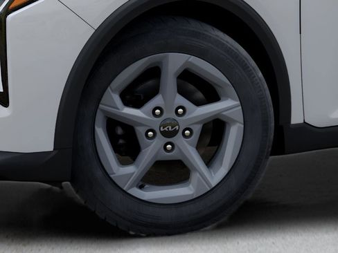 New 2025 Kia K4 LXS image 28