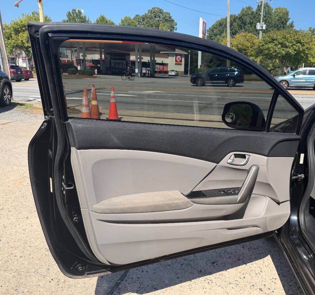 Used 2012 Honda Civic LX image 8