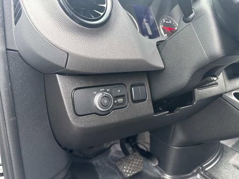 Used 2025 Mercedes-Benz Sprinter 2500 image 20