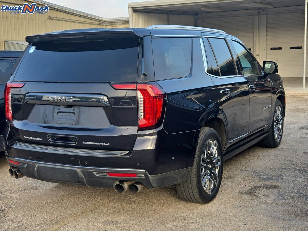 Used 2023 GMC Yukon Denali Ultimate AWD/4WD image 6