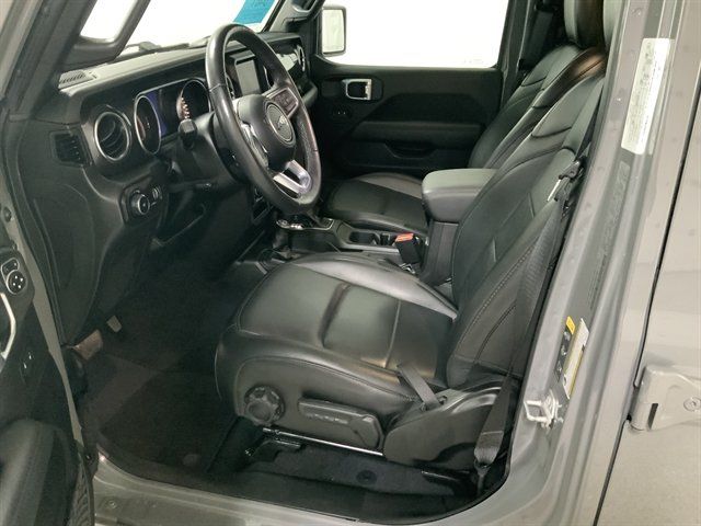 Used 2023 Jeep Wrangler Unlimited Sahara AWD/4WD image 15