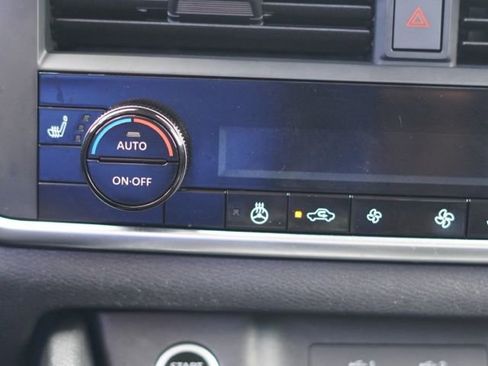 Used 2023 Nissan Rogue SV w/ SV Premium B Package FWD image 28
