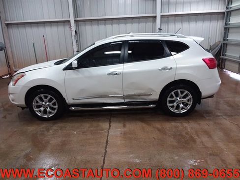 Used 2011 Nissan Rogue SV w/ SL Pkg image 3