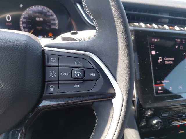 Used 2023 Jeep Grand Cherokee L Laredo RWD image 29