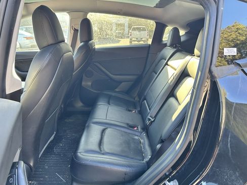 Used 2021 Tesla Model Y Long Range image 7