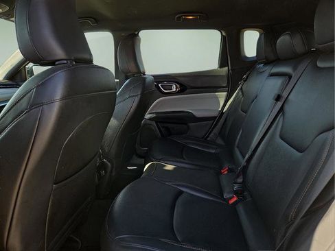 Used 2024 Jeep Compass Limited image 15