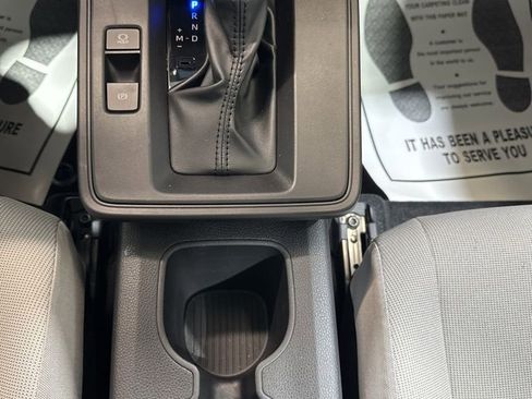 Used 2026 Toyota Corolla Cross L image 33