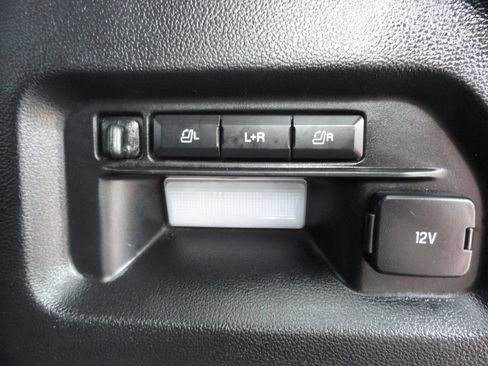 Used 2021 Ford Explorer Limited w/ Equipment Group 301A RWD image 39