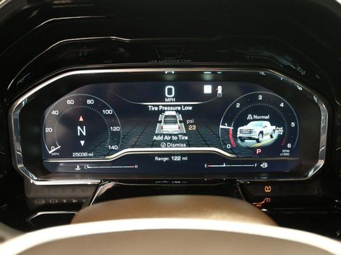 Used 2023 GMC Sierra 1500 SLT w/ SLT Premium Plus Package image 30