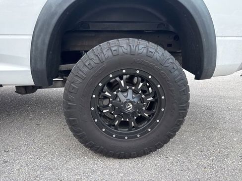 Used 2017 RAM 2500 Tradesman w/ Chrome Appearance Group image 14