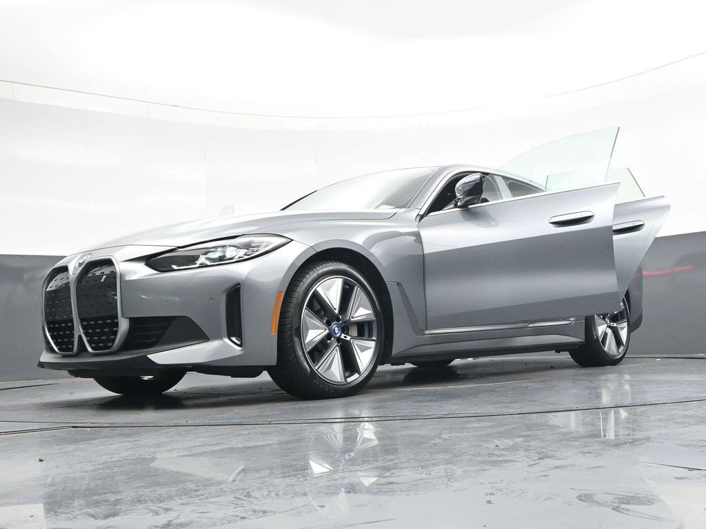 Used 2024 BMW i4 eDrive35 w/ Premium Package RWD image 42
