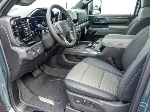 New 2026 Chevrolet Silverado 2500 ZR2 w/ LPO, Dark Essentials Package AWD/4WD image 16