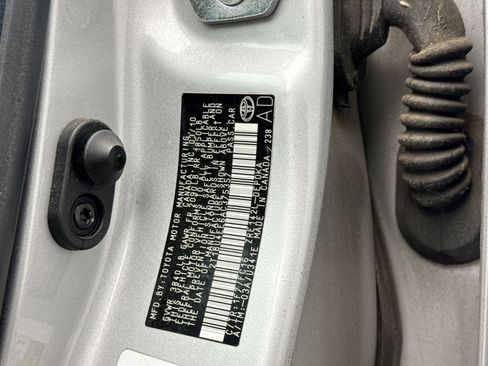 Used 2010 Toyota Corolla LE image 11