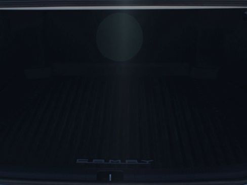 Used 2025 Toyota Camry XLE image 17