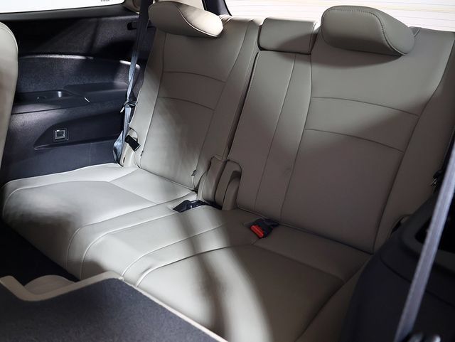 Used 2019 Honda Pilot Touring image 14