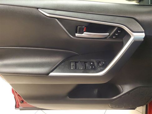 Used 2023 Toyota RAV4 XLE Premium image 21