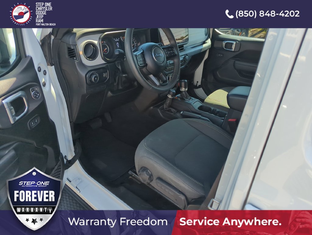 Used 2024 Jeep Wrangler Unlimited Sport AWD/4WD image 10
