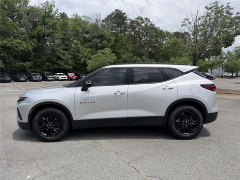 Used 2021 Chevrolet Blazer LT w/ Sound & Technology Package FWD image 29