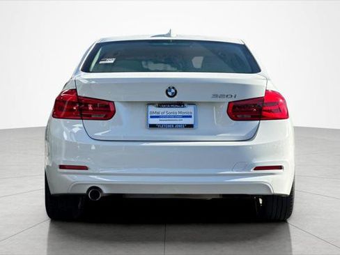 Used 2018 BMW 320i Sedan image 4