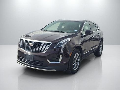 Used 2021 Cadillac XT5 Premium Luxury FWD image 2