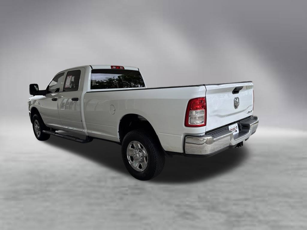 Used 2024 RAM 2500 Tradesman w/ Chrome Appearance Group AWD/4WD image 4