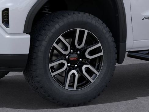 New 2026 GMC Sierra 1500 AT4 w/ Technology Package AWD/4WD image 9