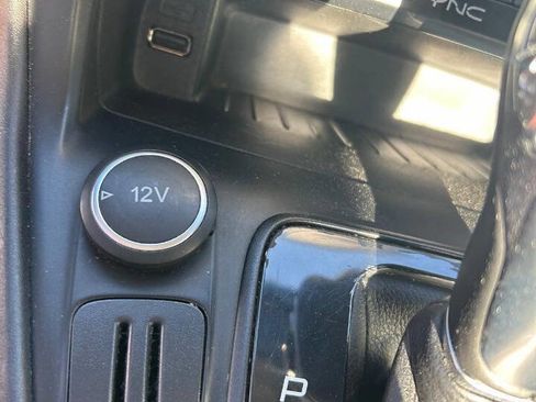 Used 2016 Ford Focus SE image 34