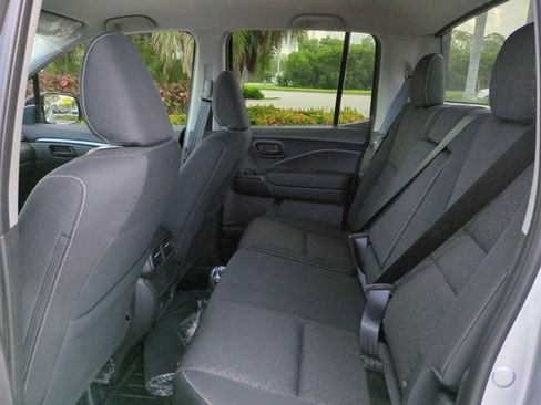 New 2025 Honda Ridgeline Sport image 12