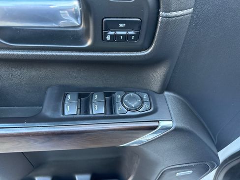 Used 2020 GMC Sierra 1500 SLT w/ SLT Premium Plus Package AWD/4WD image 11