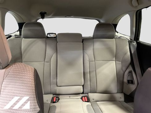Used 2021 Subaru Outback Premium AWD/4WD image 29