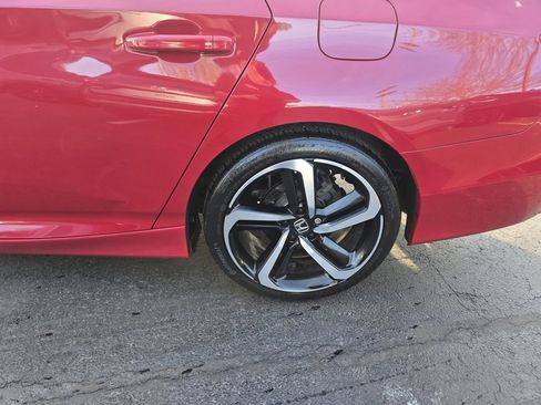 Used 2019 Honda Accord Sport image 4