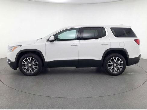 Used 2023 GMC Acadia SLT FWD image 4