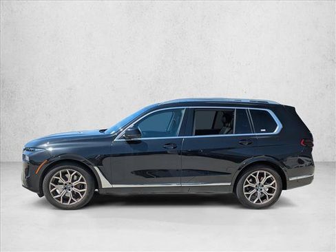 Used 2024 BMW X7 xDrive40i w/ Premium Package AWD/4WD image 8