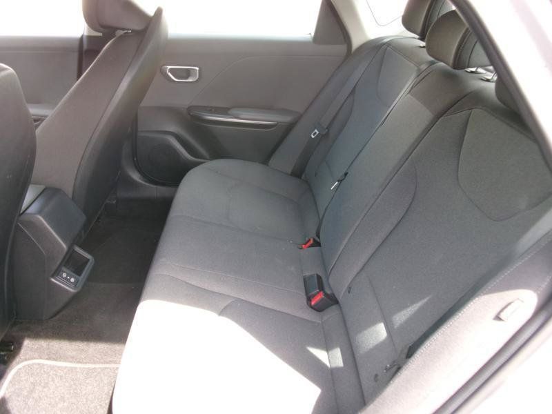 Used 2025 Kia K4 FWD image 10