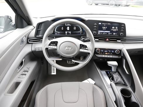 New 2026 Hyundai Elantra Sport image 16