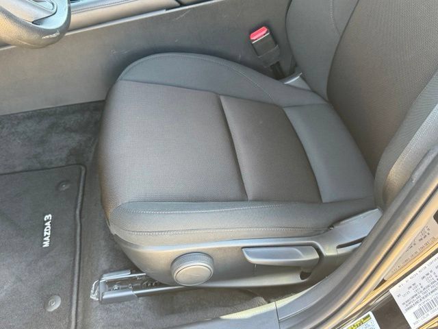 Used 2026 MAZDA MAZDA3 s FWD image 12