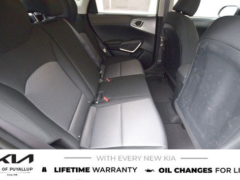 New 2025 Kia Soul LX image 14
