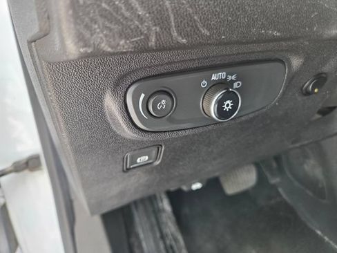 Used 2019 GMC Terrain SLE FWD image 15