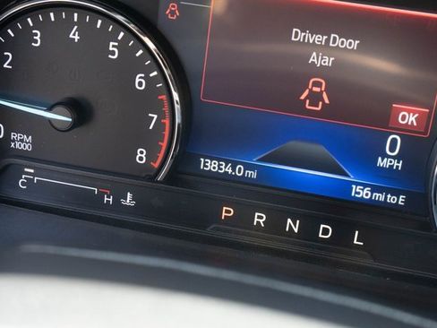 Used 2022 Ford Explorer XLT w/ Equipment Group 202A image 2