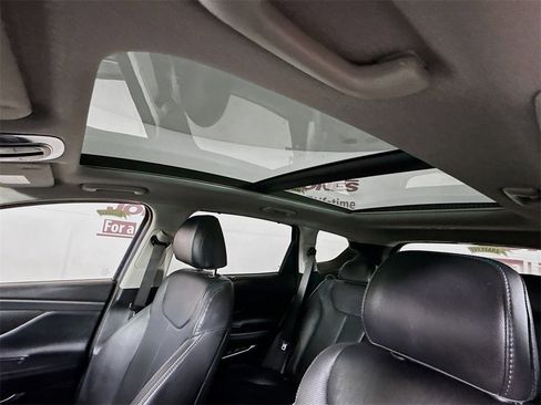 Certified 2023 Hyundai Santa Fe Limited image 12