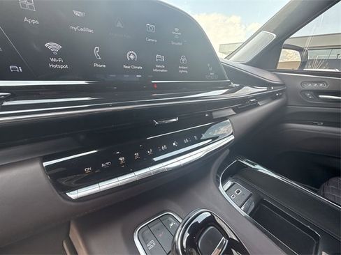 Used 2023 Cadillac Escalade V w/ Heavy-Duty Trailer Package image 18